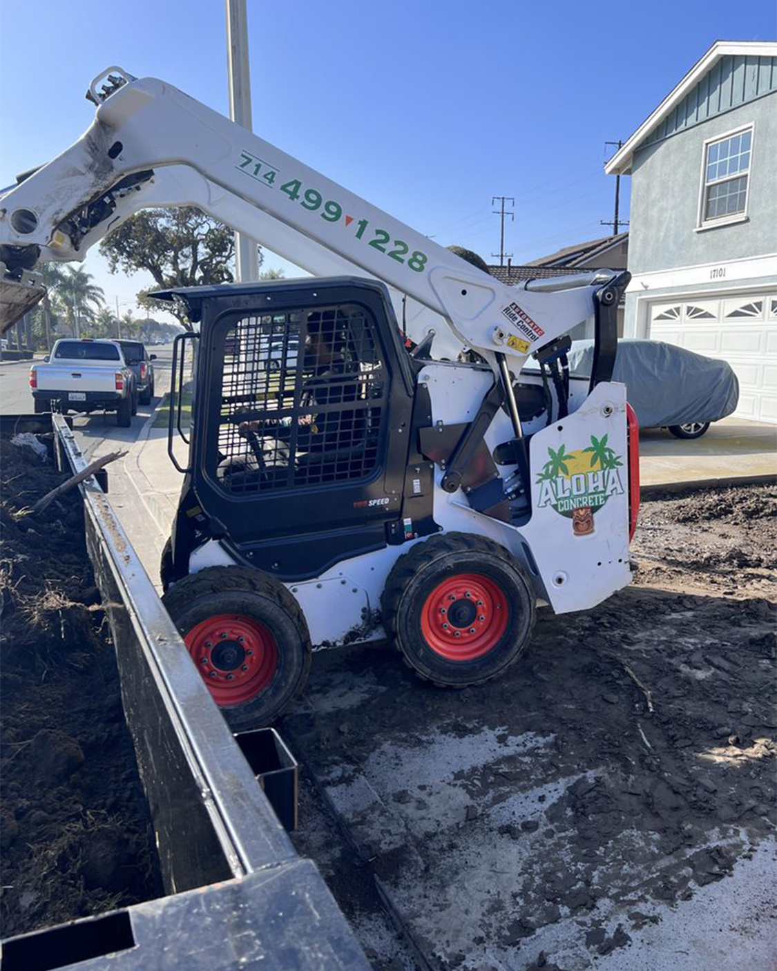 Aloha Tractor Demolition